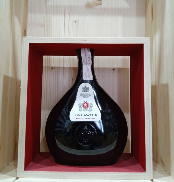 Porto Tawny Port Reserve Historical II «The Chestnut» Taylor“s