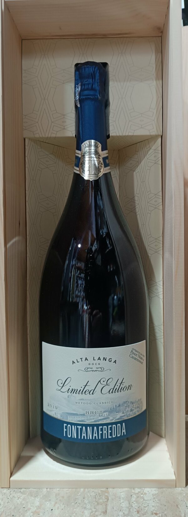 Alta Langa brut "Limited Edition" - Fontanafredda (Magnum da 1.5lt in confezione di legno)